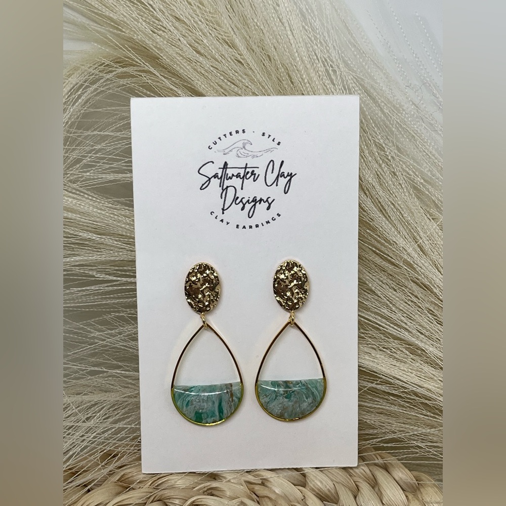 Handmade Teardrop Clay Dangle Earrings - Beach-Inspired | New with Tags